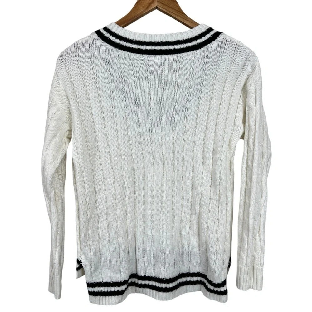 Rue 21 Black and White Cable Knit V-neck Sweater Size XS